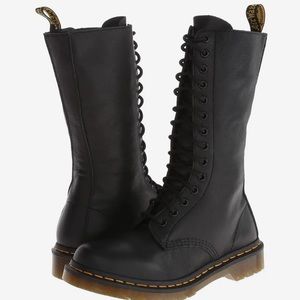 Dr. Martens 1B99 Black Boots